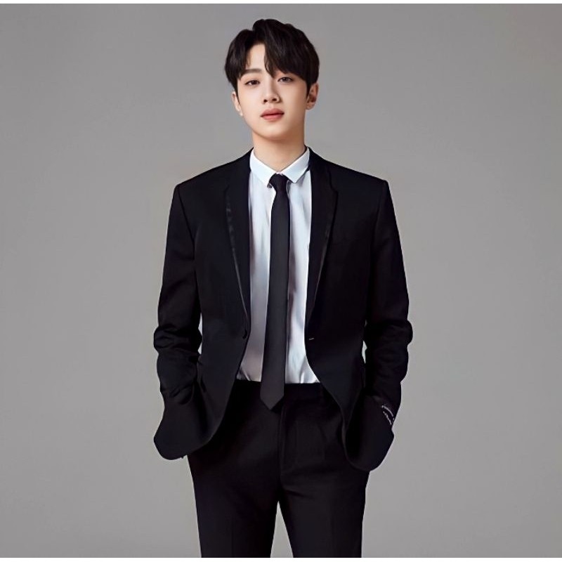 Jas Blazer Pria Hitam Slimfit Kancing 2 Formal Wisuda Pengantin Terbaru S M L XL XXL