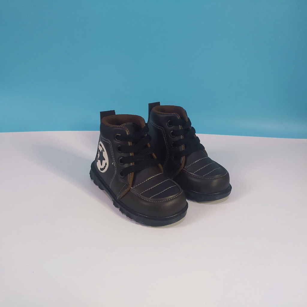 Sepatu sneakers anak laki-laki boots usia 1 - 2 tahun model tali