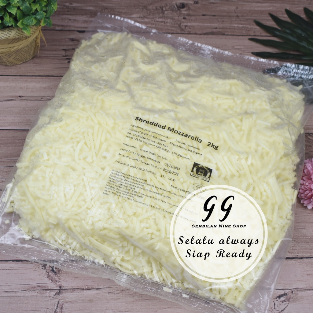 

DAIRY PARTNERS Mozzarella Shredded 2 KG Cheese Keju Parut Mozarella Mozarela Mozzarela