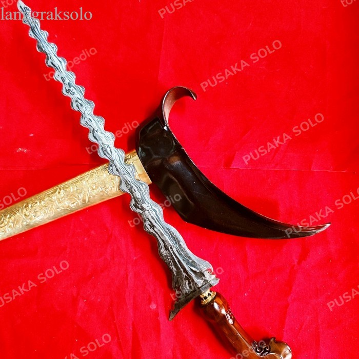 

KERIS KARNO TINANDING LUK BANYAK PAMOR NGULIT SEMONGKO antik