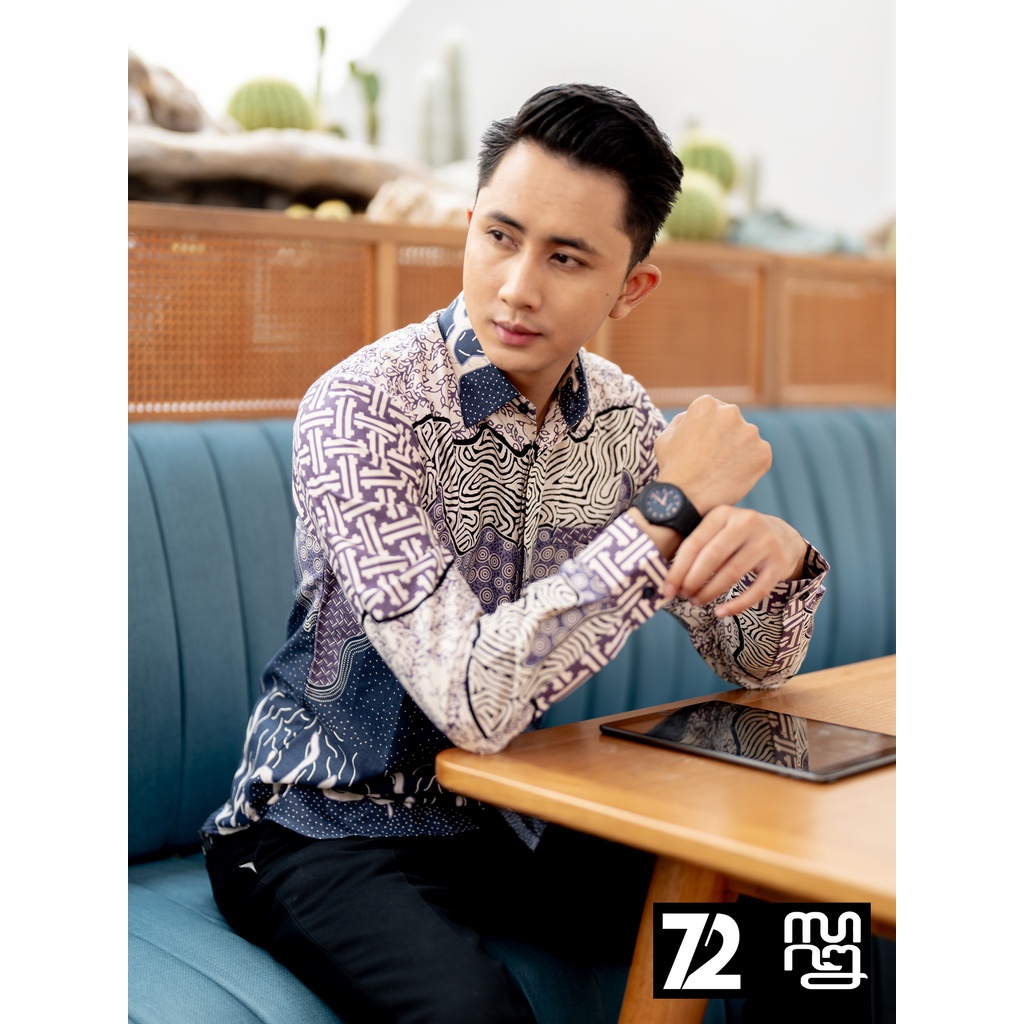 KEMEJA BATIK PRIA Slimfit Slim Fit Lengan Panjang Premium Lapis Simetri  Warna Ungu 724540 Cap 72  -