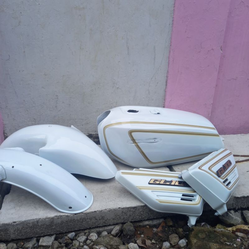 BODY SET GL100 TENGKI IMPOR DETAIL ORIGINAL BARU TEPONG GL100 SLEBOR GL100 tangki gl100 honda gl100