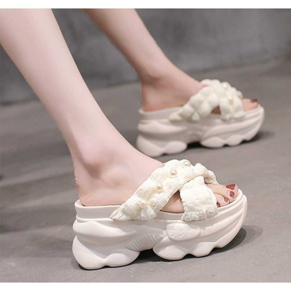 DCAL SANDAL WEDGES WANITA TALI RENDA SILANG HD95