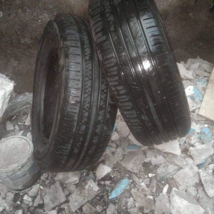 BAN MOBIL SECOUND 4 RING15 205 65 15 MERK HANKOOK KINERGY innova.luxio.granmax TUBELESS