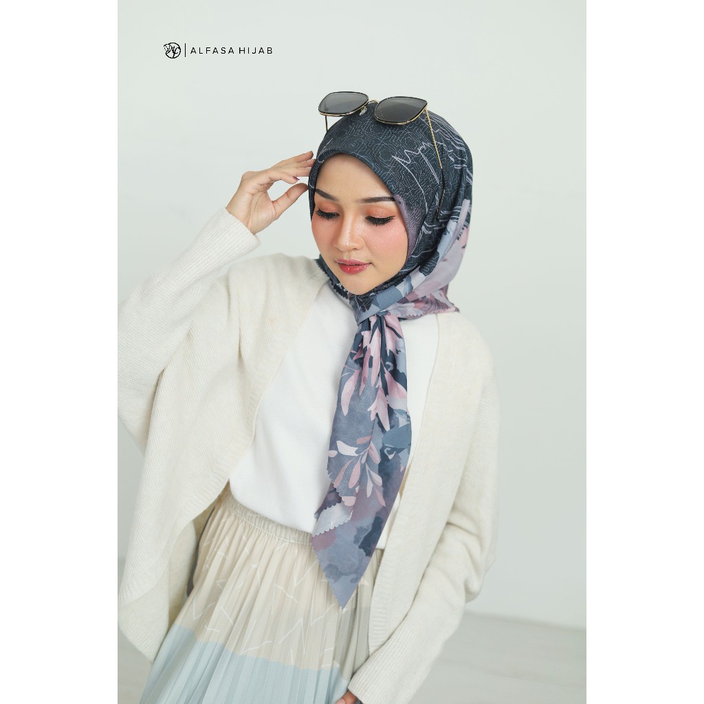 MOEZA SCARF MOTIF JILBAB SEGI EMPAT MOTIF BUNGA PREMIUM VOAL ZARA PREMIUM - Alfasa Hijab