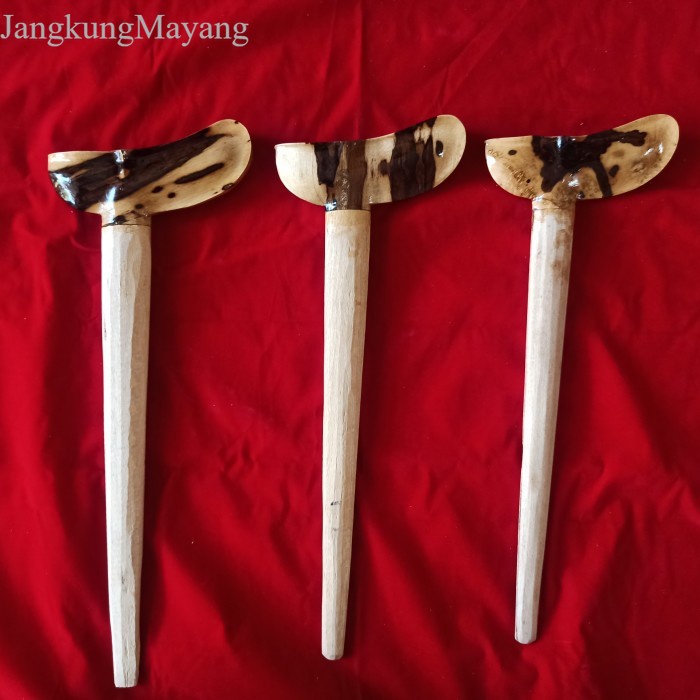 

Warangka Kayu Timo 3 antik