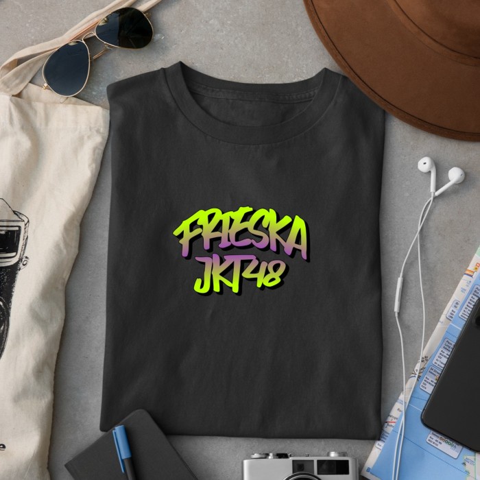 Kaos baju pakaian t-shirt tshirt atasan member jkt48 frieska - Hitam, S