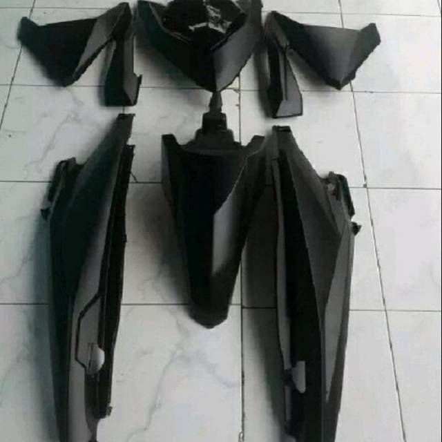 BODY HALUS VARIO 150 LED LAMA HITAM DOFF