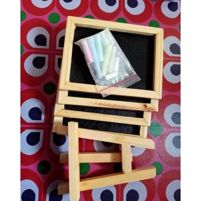 

Papan Tulis Kapur Mini + Easel Mini chalkboard 15x20cm DAPET KAPUR - 15 x 20 + kaki