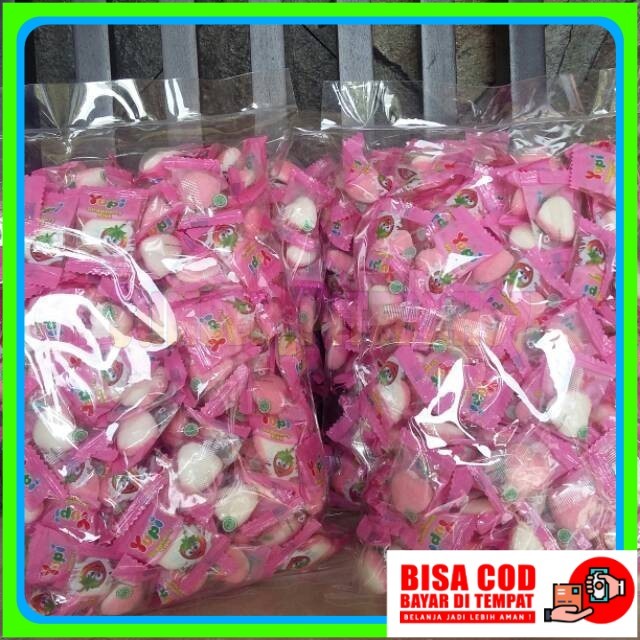 

Permen yupi 1 kilogram strawberry kiss dan frutty puff