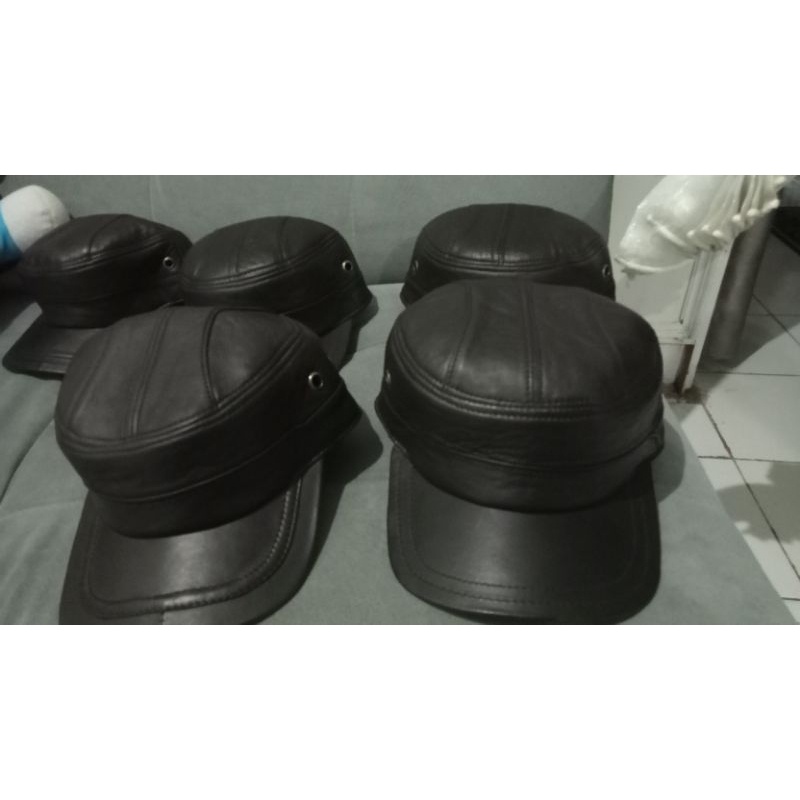 topi kulit komando