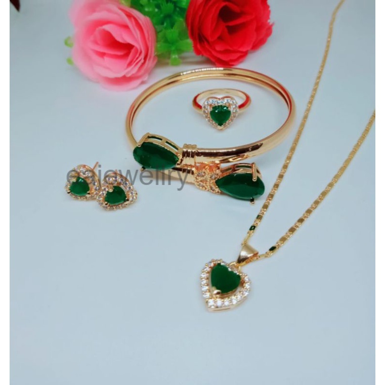 Perhiasan satu set titanium asli permata hijau 24 karat mewah elegan aksesoris wanita