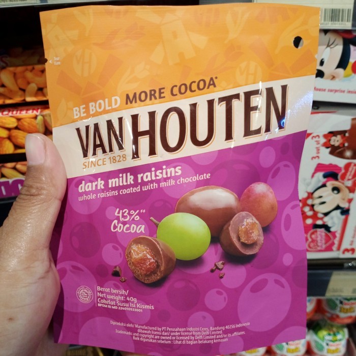 

Van Houten Dark Milk Raisins Dragees 40gr