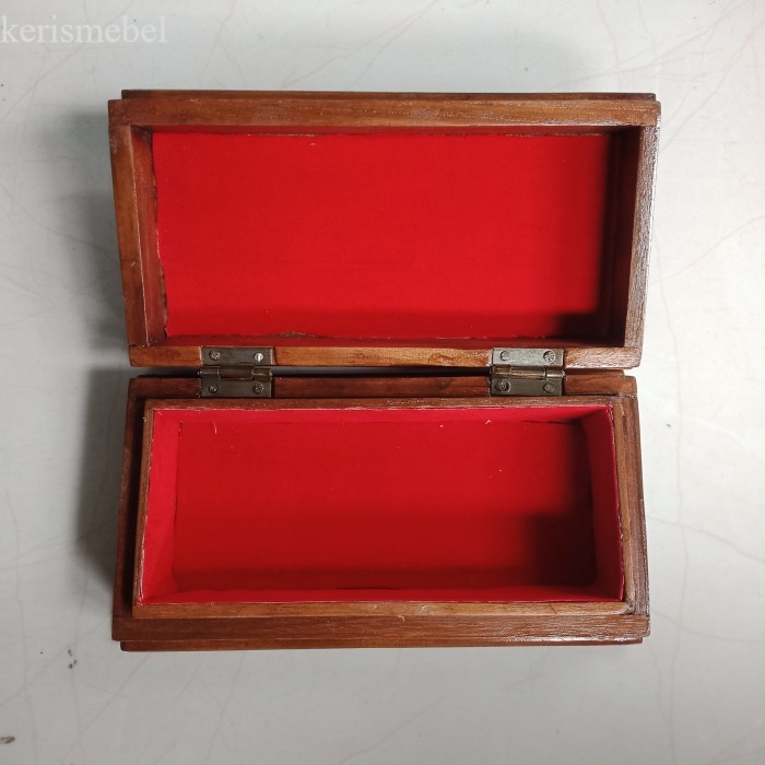 Kotak Ukir Kayu Jati Tempat Penyimpanan Pusaka Perhiasan antik