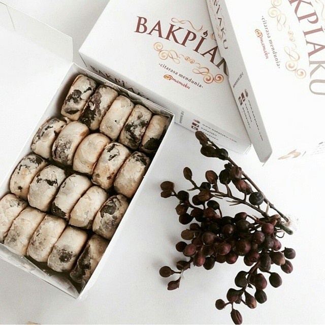 

Bakpiaku Isi 20 Bakpia Pathok Jogja Oleh Oleh Khas Jogja - Susu