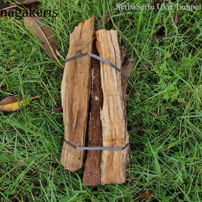 

KAYU BAKAR - KAYU BAKAR API UNGGUN 1 KG Termurah laris