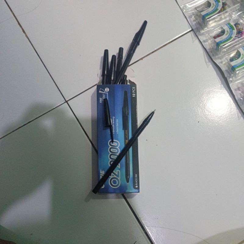 

bolpoin ozzie isi 12 pch