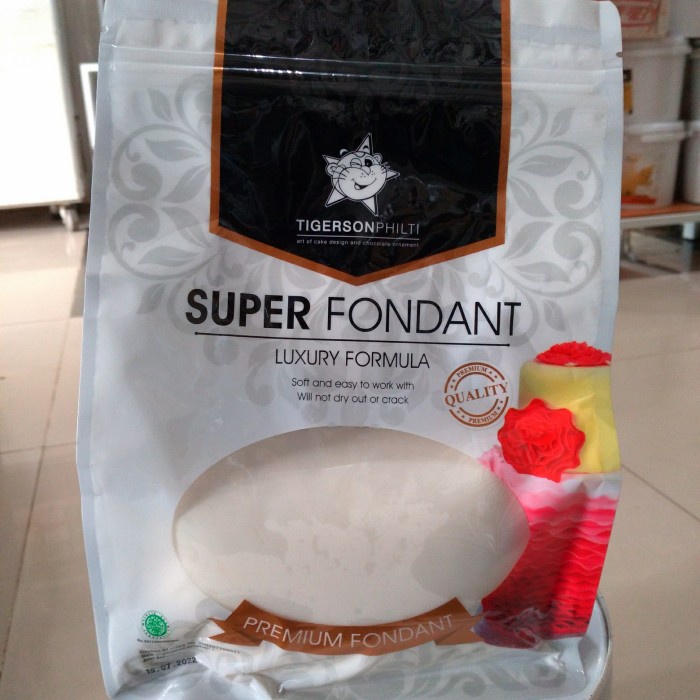 

[Big Sale] TIGERSON SUPER FONDANT PUTIH 1KG, PELAPIS KUE, CAKE DECOR & HIAS