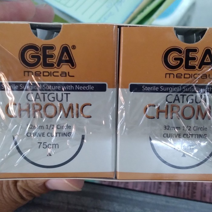 Catgut Chromic 2/0 3/0 Benang dengan Jarum Cat gut Chromic box Gea - 2/0