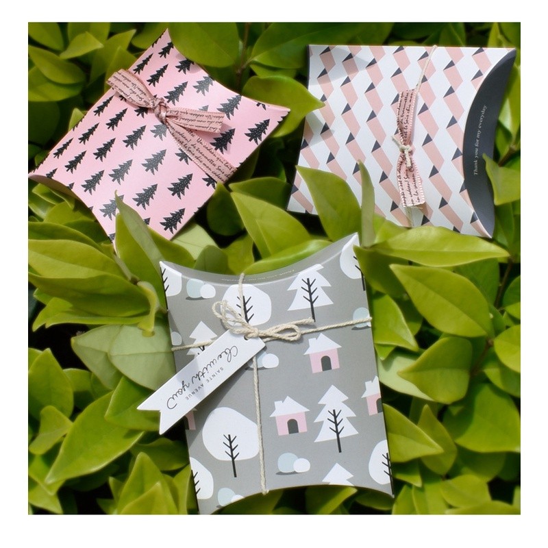 

Satuan Box Karton Pillow Gift box pillow shape candies cookies