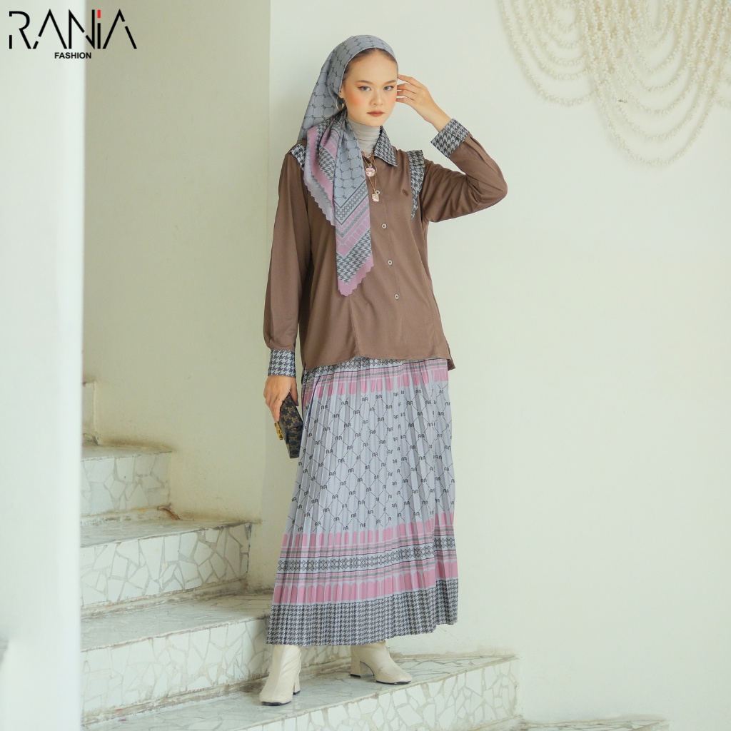 Setelan Rok Plisket Motif Monogram Rania By Queen Rania Fashion