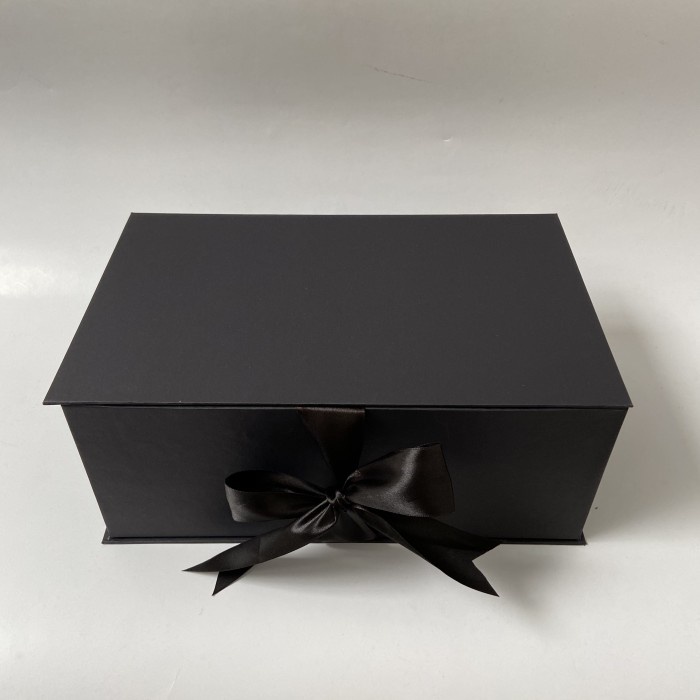 

Hard box besar/ Gift Box / kotak seserahan / kotak kado - 32x20x13