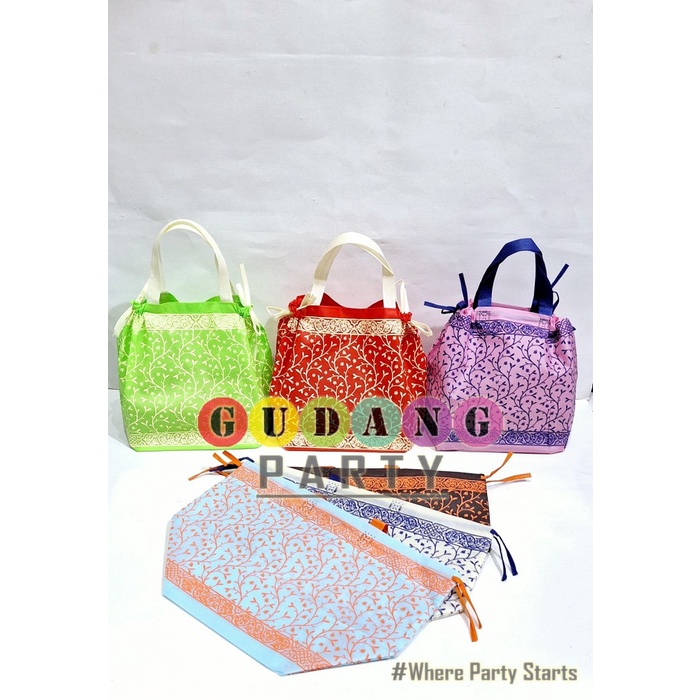 

[[ WSH - BEST SELLER ]] Spunbond Serut Pita Samping 22 Cm/Goodiebag Kotak/Spunbond Serut Kotak