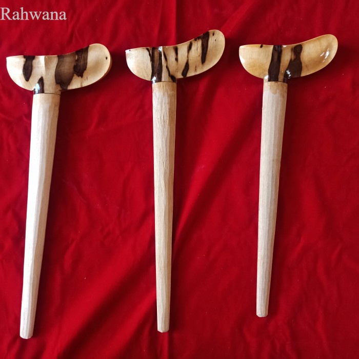 

Warangka Kayu Timo 2 antik