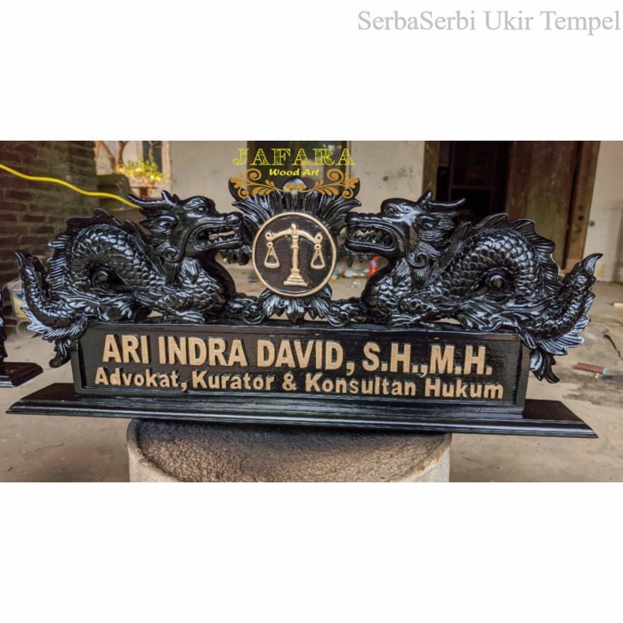 

Papan Nama Ukir Kayu Motif Naga, Papan Nama Meja Kantor Naga Kembar Termurah