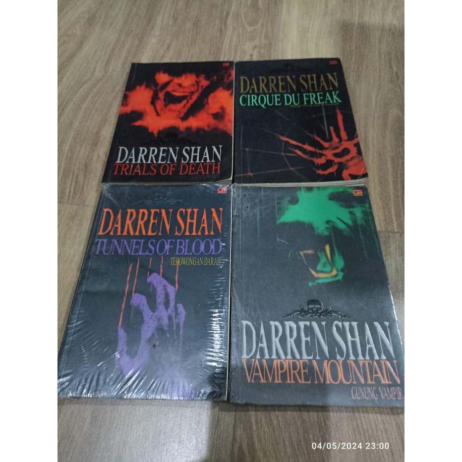 novel misteri darren  shan