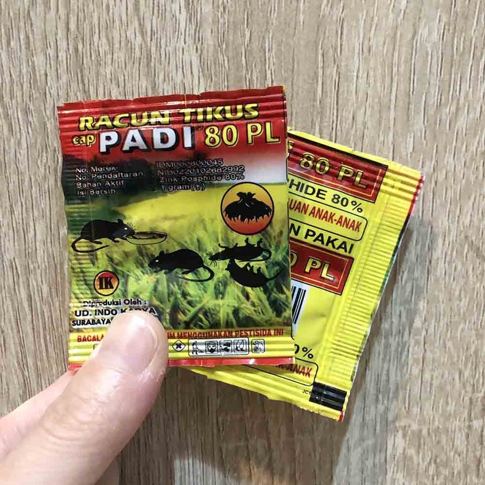 Racun Tikus Cap Padi Pembasmi Hama & Gulma 1 Dus