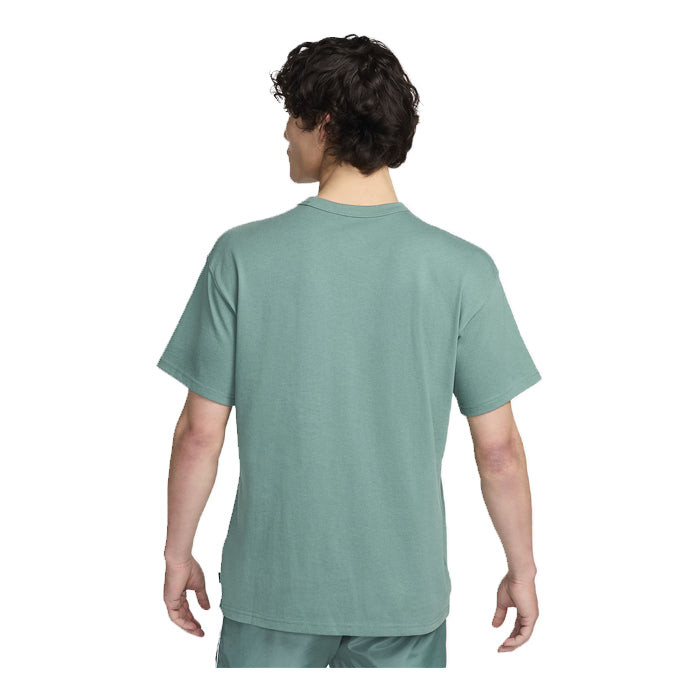 Nike Sportswear Premium Essentials