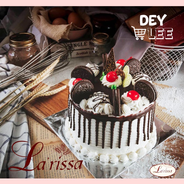 

LARISSA Black Forest Oreo Birthday Cake 20cm Kue Ulang Tahun Bandung