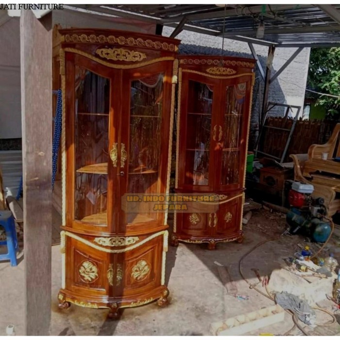 Termurah lemari rak pojok sudut kaca hias ruang tamu kayu jati ukir Jepara