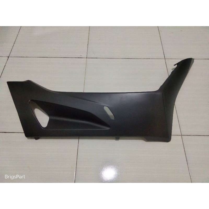 cover R floor side lis dek samping bawah kanan honda pcx 160 K1Z ori