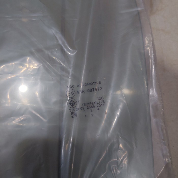 Kaca Pintu Belakang Asli Mitsubishi Xpander Xpander Cross - KANAN