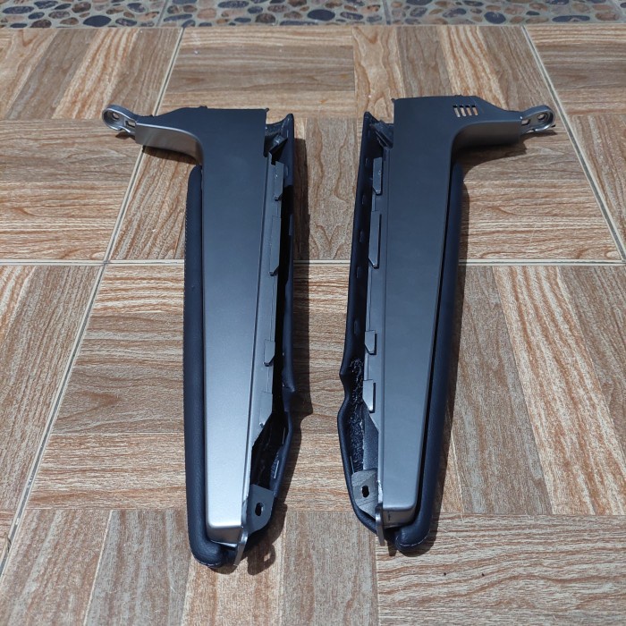 Softpad Pajero Sport Facelift 2022 Panel Silver Console Box