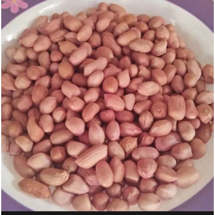 

Kacang Tanah Mentah 1 kg / Kacang Tanah Kupas