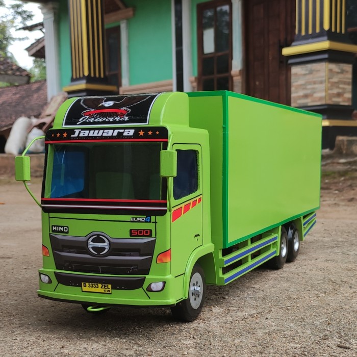 SY87 Miniatur mobil truk tronton box oleng kayu mobilan truck box BESAR - Hijau, standar polos