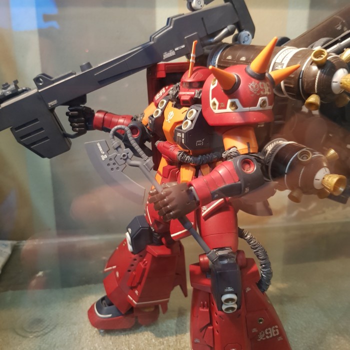 Bandai MG 1/100 Psycho Zaku Gundam Thunderbolt (rakit)