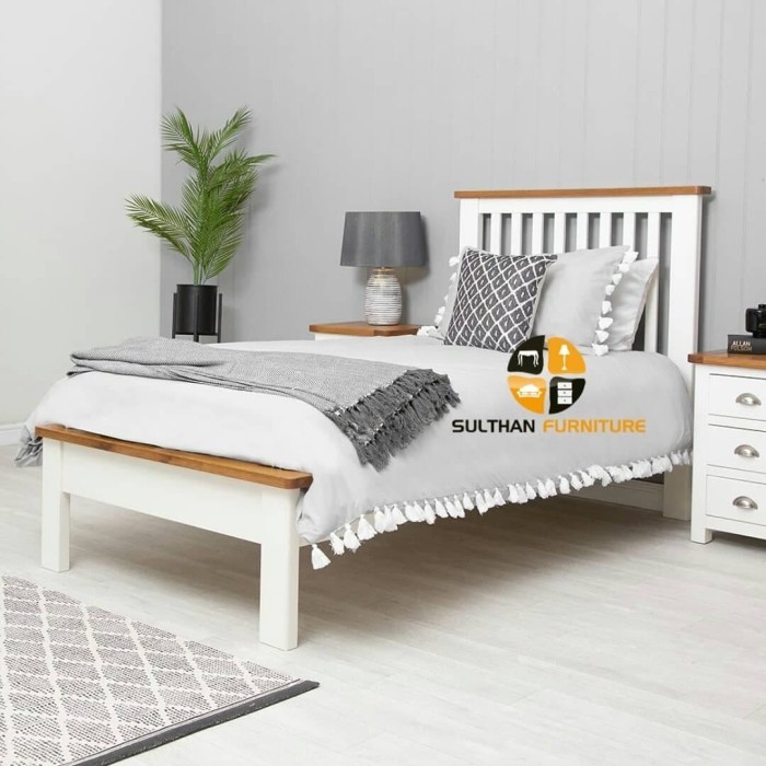 Dipan Klasik Minimalis - Tempat Tidur Anak Putih - Rangka Springbed - 120x200 cm