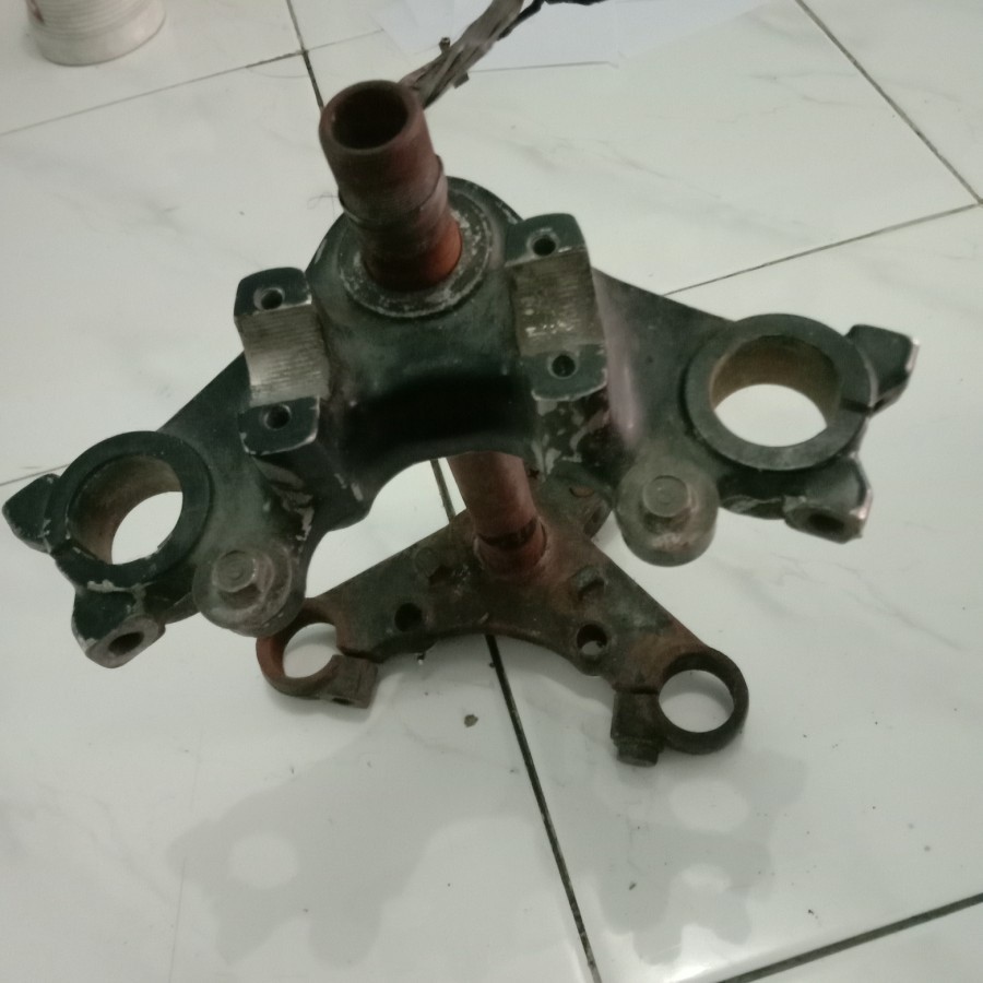 T atas bawah motor Honda gl 100 original