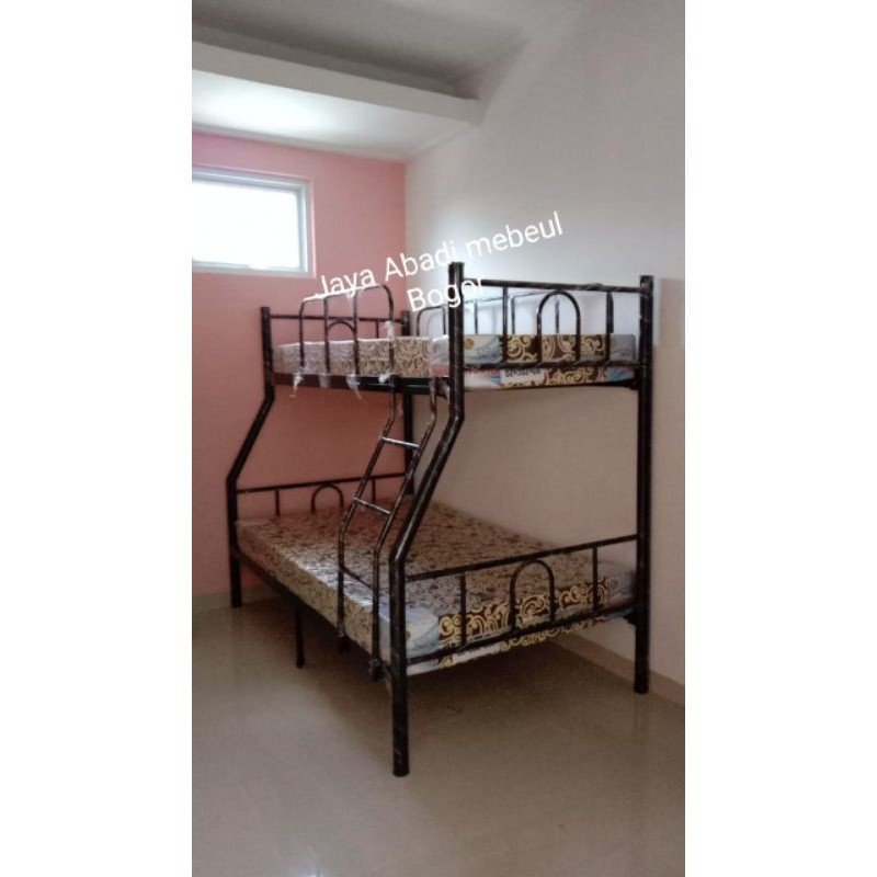 SALERanjang tingkat besi pipa besar  120x90x200 plus busa inoac tebal 20(busa 5tahun) JABODETABEK