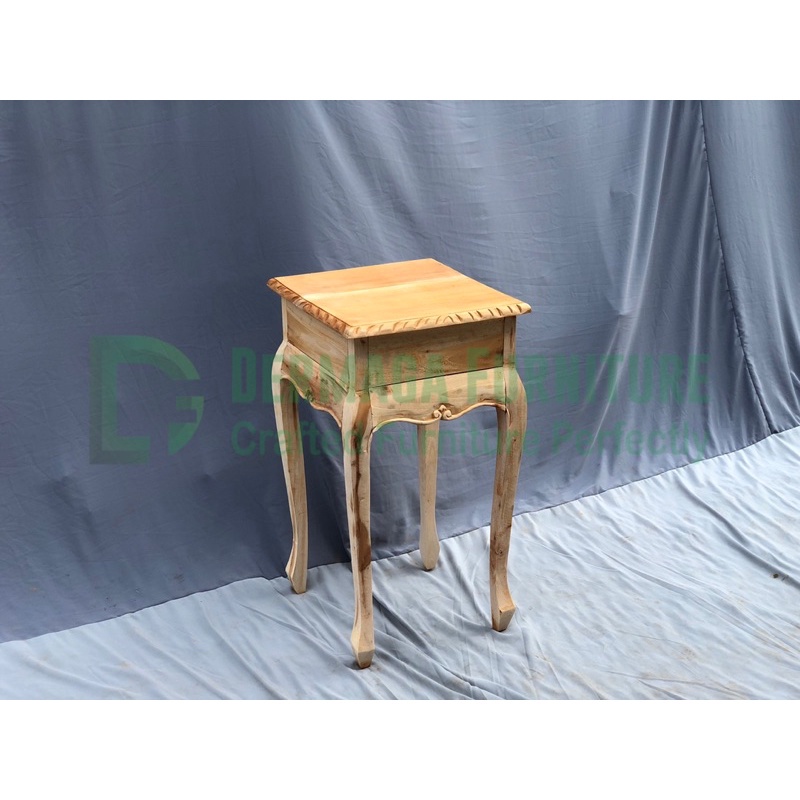 MEJA POT BUNGA KECIL PERSEGI KAYU MAHONI MEJA SUDUT TERMURAH KARYA MEBEL FURNITURE JEPARA