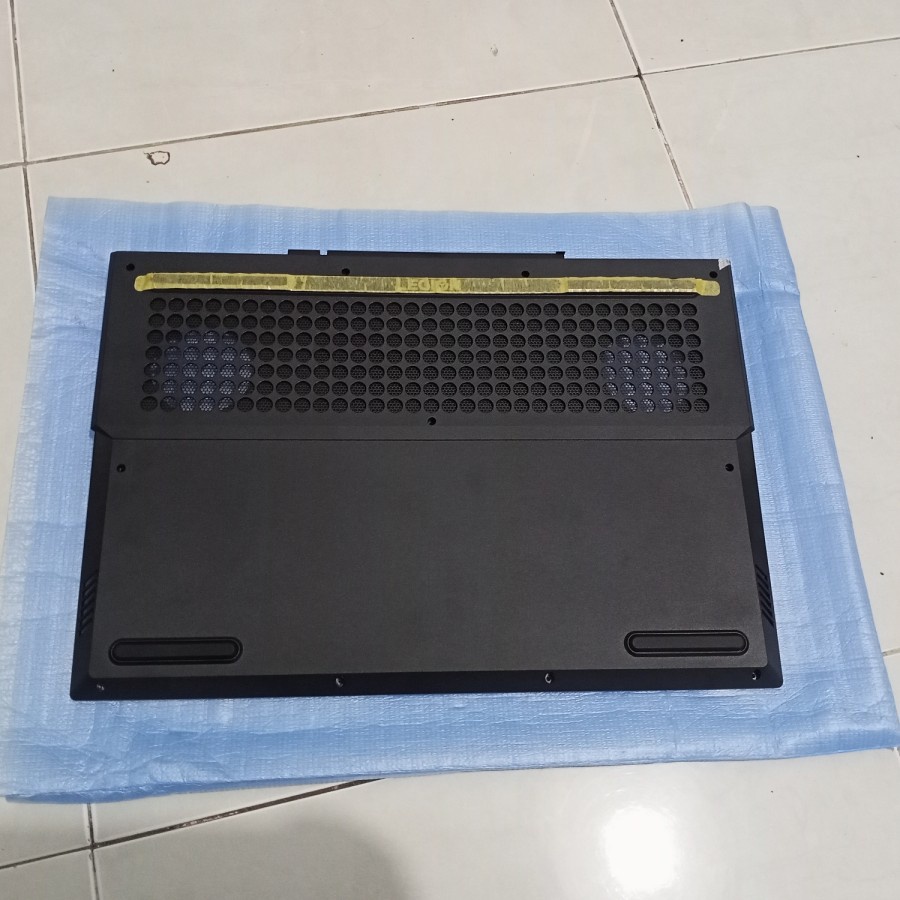 casing bawah bottom buttom case lenovo legion y7000