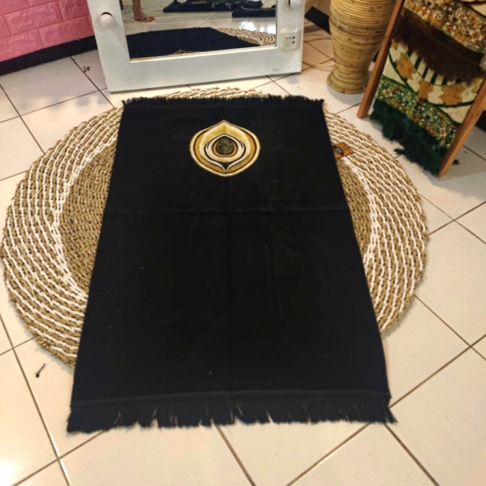 Sajadah kiswah / sajadah hitam / sajadah Turki hitam khusus