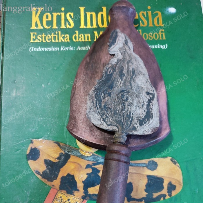 

KERIS TOMBAK SEMAR ASLI KUNO ISTIMEWA antik