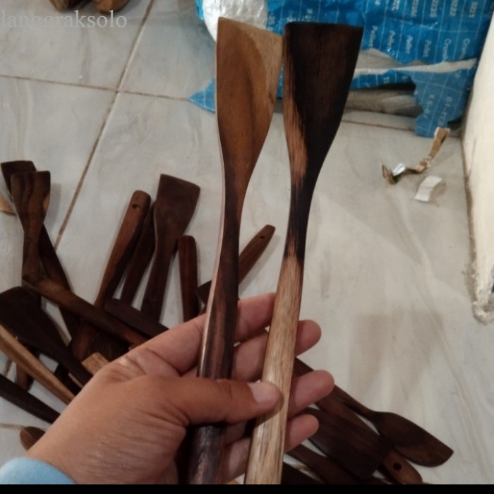 

terlaris Sutil Kayu/Sodet Kayu/Spatula/ Sutil Apem P22 - Stil Apem Sono