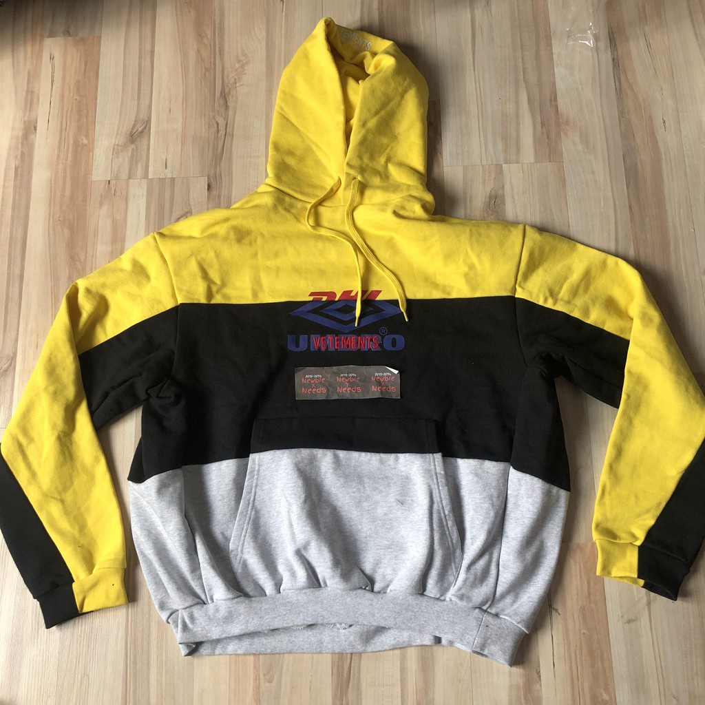 Vetements x DHL x Umbro Hoodie Hongkong Edition