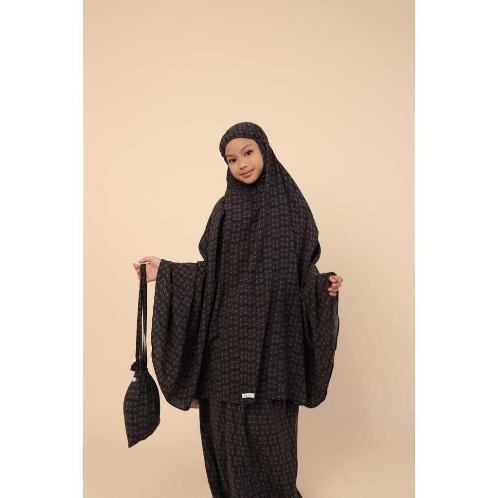 Ready Diario - Mukena Anak Rayon Lunara - Black, S